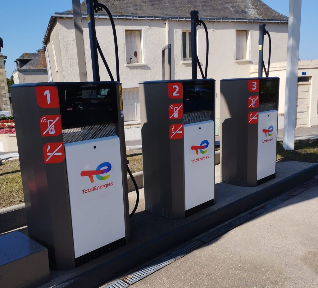 station service marigné