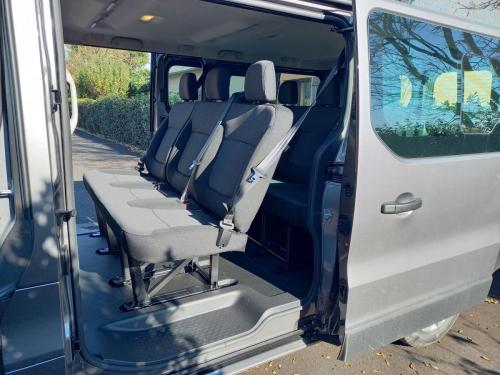 trafic-gris-fonce-interieur