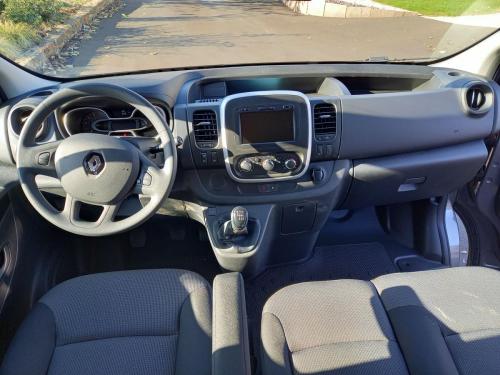 trafic-gris-fonce-volant